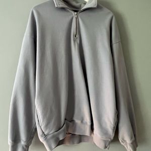 Light Purple Sweatshirt with Zipper